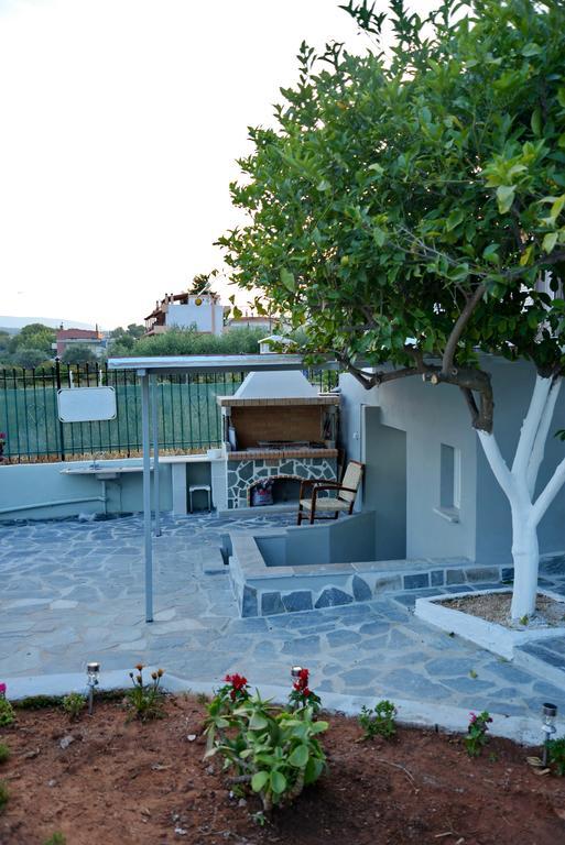Villa Kristina - Artemida Екстериор снимка