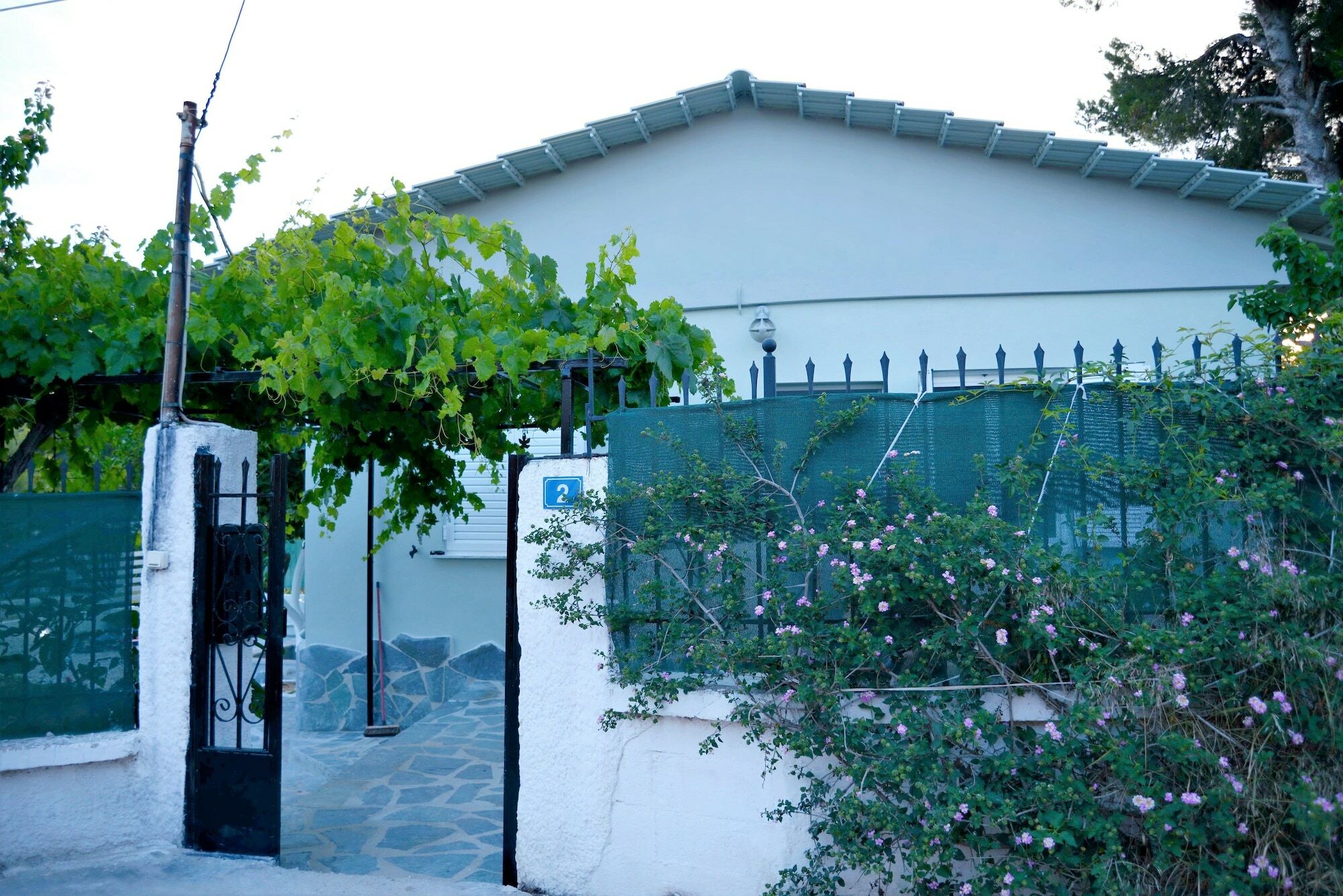 Villa Kristina - Artemida Екстериор снимка